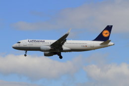 non-nonさんが、フランクフルト国際空港で撮影したルフトハンザドイツ航空 A320-214の航空フォト（飛行機 写真・画像）
