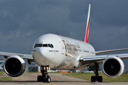 だいせんさんが、マンチェスター空港で撮影したエミレーツ航空 777-31H/ERの航空フォト（飛行機 写真・画像）