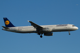 よっしぃさんが、フランクフルト国際空港で撮影したルフトハンザドイツ航空 A321-231の航空フォト（飛行機 写真・画像）