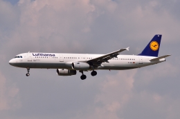 フリューゲルさんが、フランクフルト国際空港で撮影したルフトハンザドイツ航空 A321-231の航空フォト（飛行機 写真・画像）