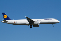 よっしぃさんが、フランクフルト国際空港で撮影したルフトハンザドイツ航空 A321-231の航空フォト（飛行機 写真・画像）
