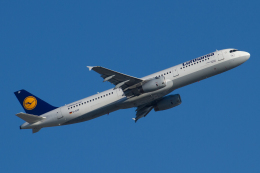 よっしぃさんが、フランクフルト国際空港で撮影したルフトハンザドイツ航空 A321-231の航空フォト（飛行機 写真・画像）