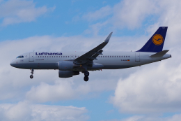 PASSENGERさんが、フランクフルト国際空港で撮影したルフトハンザドイツ航空 A320-214の航空フォト（飛行機 写真・画像）