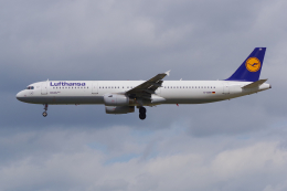 PASSENGERさんが、フランクフルト国際空港で撮影したルフトハンザドイツ航空 A321-231の航空フォト（飛行機 写真・画像）