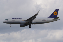 PASSENGERさんが、フランクフルト国際空港で撮影したルフトハンザドイツ航空 A320-214の航空フォト（飛行機 写真・画像）