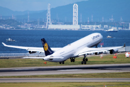 yabyanさんが、中部国際空港で撮影したルフトハンザドイツ航空 A340-313Xの航空フォト（飛行機 写真・画像）