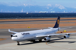 yabyanさんが、中部国際空港で撮影したルフトハンザドイツ航空 A340-311の航空フォト（飛行機 写真・画像）