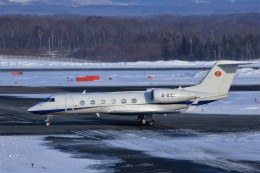 hidetsuguさんが、新千歳空港で撮影した南山公務 G-IV-X Gulfstream G450の航空フォト（飛行機 写真・画像）