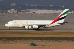 resocha747さんが、仁川国際空港で撮影したエミレーツ航空 A380-861の航空フォト（飛行機 写真・画像）