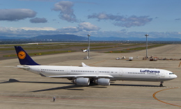 STAR TEAMさんが、中部国際空港で撮影したルフトハンザドイツ航空 A340-642の航空フォト（飛行機 写真・画像）