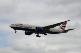はれいろさんが、ロンドン・ヒースロー空港で撮影したブリティッシュ・エアウェイズ 777-236/ERの航空フォト（飛行機 写真・画像）