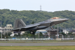 RCH8607さんが、横田基地で撮影したアメリカ空軍 F-22A Raptorの航空フォト（飛行機 写真・画像）