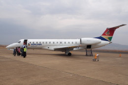 km-119さんが、モショエショエ1世国際空港で撮影したエアリンク ERJ-135LRの航空フォト（飛行機 写真・画像）