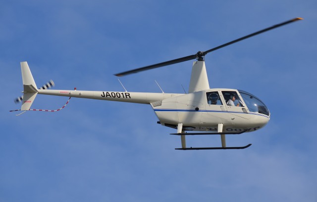 航空フォト：JA001R 北陸航空 R44