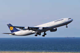 yabyanさんが、中部国際空港で撮影したルフトハンザドイツ航空 A340-311の航空フォト（飛行機 写真・画像）