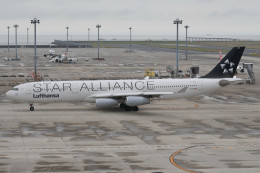 kuro2059さんが、中部国際空港で撮影したルフトハンザドイツ航空 A340-311の航空フォト（飛行機 写真・画像）