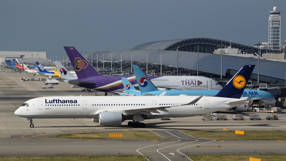 ルフトハンザドイツ航空 Airbus A350-900 D-AIXH 関西国際空港