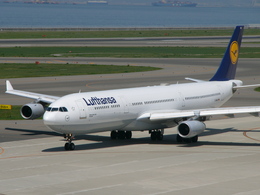 きんめいさんが、中部国際空港で撮影したルフトハンザドイツ航空 A340-311の航空フォト（飛行機 写真・画像）