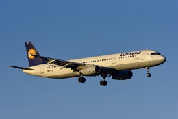 Frankspotterさんが、チューリッヒ空港で撮影したルフトハンザドイツ航空 A321-231の航空フォト（飛行機 写真・画像）