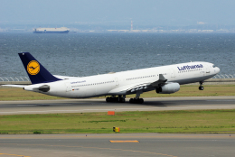 yabyanさんが、中部国際空港で撮影したルフトハンザドイツ航空 A340-311の航空フォト（飛行機 写真・画像）