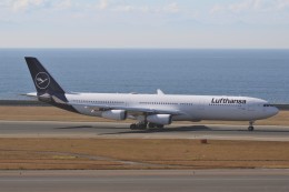 ドラパチさんが、中部国際空港で撮影したルフトハンザドイツ航空 A340-311の航空フォト（飛行機 写真・画像）