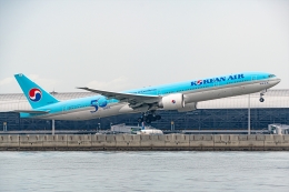 Phoenix 大韓航空 B777-300ER 50周年特別塗装 Phoenix 777-300ER 大韓航空 特別塗装 「民営化50周年記念」 19