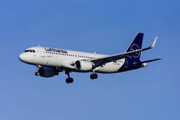 Frankspotterさんが、フランクフルト国際空港で撮影したルフトハンザドイツ航空 A320-214の航空フォト（飛行機 写真・画像）