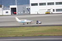 TAK_HND_NRTさんが、高松空港で撮影した日本個人所有 PA-46-310P Malibuの航空フォト（飛行機 写真・画像）