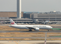 jjieさんが、羽田空港で撮影した日本航空 777-246/ERの航空フォト（飛行機 写真・画像）