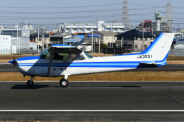 PASSENGERさんが、八尾空港で撮影した第一航空 172Pの航空フォト（飛行機 写真・画像）