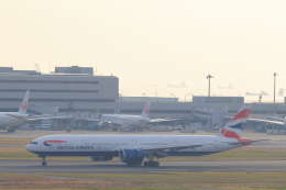 しかばねさんが、羽田空港で撮影したブリティッシュ・エアウェイズ 777-336/ERの航空フォト（飛行機 写真・画像）