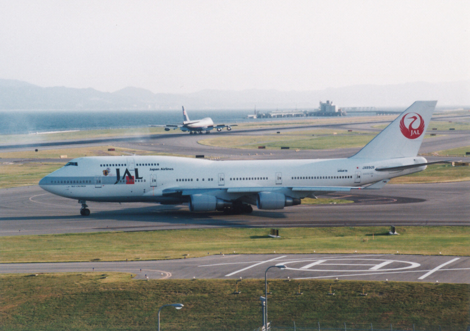 JAL BOEING 747-400 日本アジア航空ボーイング747-400 ScaleModelStore.com :: B Models 1:200 - B-JAL-744-DC6 - JAL
