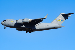 Tatsuya.Kさんが、横田基地で撮影したアメリカ空軍 C-17A Globemaster IIIの航空フォト（飛行機 写真・画像）