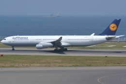 jun☆さんが、中部国際空港で撮影したルフトハンザドイツ航空 A340-311の航空フォト（飛行機 写真・画像）