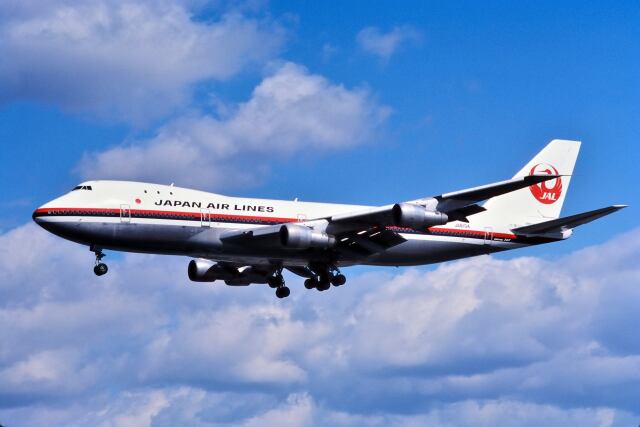 航空フォト：JA8104 日本航空 747-200