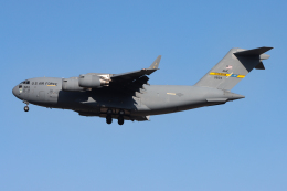 シン・マリオ先輩さんが、横田基地で撮影したアメリカ空軍 C-17A Globemaster IIIの航空フォト（飛行機 写真・画像）