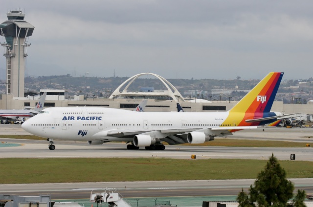 レア品　1/200 Boeing 747-400 Fijiエアー仕様 Air Pacific Boeing 747-400 DQ-FJK stand JFox Inflight JF-747