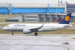 S.Hayashiさんが、アムステルダム・スキポール国際空港で撮影したルフトハンザドイツ航空 A320-214の航空フォト（飛行機 写真・画像）