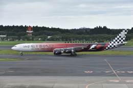 銀苺さんが、成田国際空港で撮影したエティハド航空 A340-642Xの航空フォト（飛行機 写真・画像）