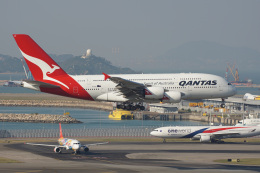 神宮寺ももさんが、香港国際空港で撮影したカンタス航空 A380-842の航空フォト（飛行機 写真・画像）