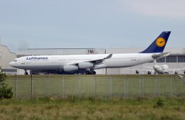 パール大山さんが、成田国際空港で撮影したルフトハンザドイツ航空 A340-311の航空フォト（飛行機 写真・画像）