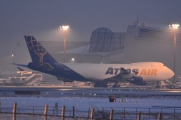 航空フォト：N496MC アトラス航空 747-400