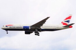 ちっとろむさんが、ロンドン・ヒースロー空港で撮影したブリティッシュ・エアウェイズ 777-236/ERの航空フォト（飛行機 写真・画像）