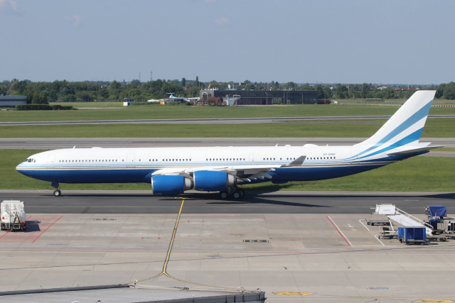 エアバスA340-500 機材一覧