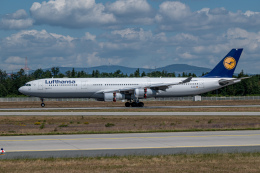 gomaさんが、フランクフルト国際空港で撮影したルフトハンザドイツ航空 A340-313Xの航空フォト（飛行機 写真・画像）