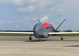 航空フォト：23-6002 航空自衛隊 RQ-4 Global Hawk