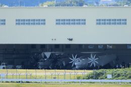kazuchiyanさんが、岩国空港で撮影した航空自衛隊 E-2D Advanced Hawkeyeの航空フォト（飛行機 写真・画像）