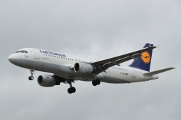 航空フォト：D-AIQH ルフトハンザドイツ航空 A320