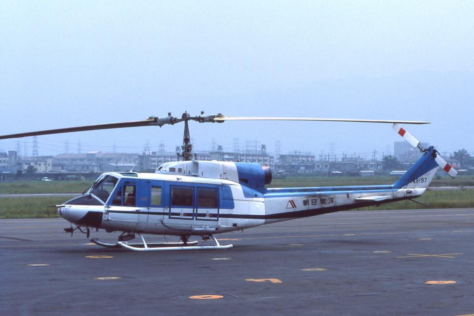 朝日航洋 Bell 214 JA9197 不明 航空フォト | by blowgunさん