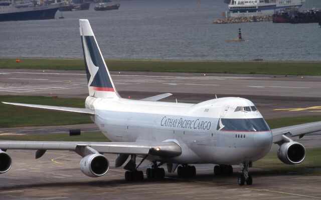 啓徳空港 - Kai Tak Airport [HKG/VHHH]で撮影された啓徳空港 - Kai Tak Airport [HKG/VHHH]の航空機写真